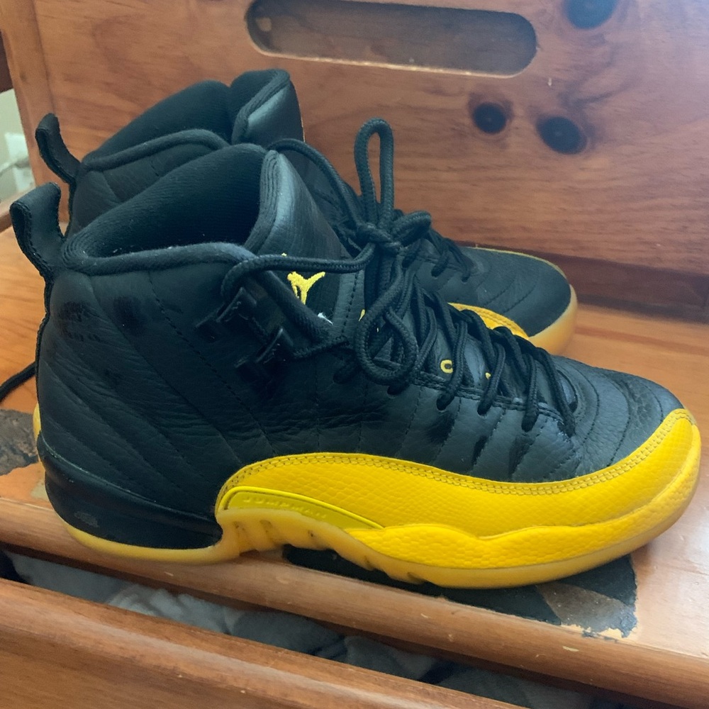 Jordan 12 - Picture 4 of 4